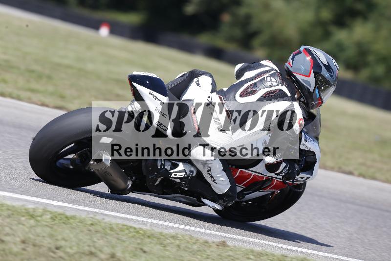 /Archiv-2025/49 26.08.2025 Cornu Master School ADR/gruen-vert/23